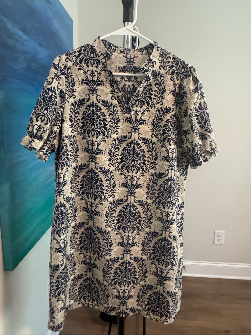 Classic Navy and Cream Men's Short-Sleeve Patterned Shirt